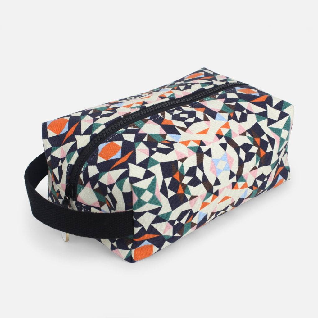Box Zip: Kaleidoscope Women’s Fashion Box Zip: Kaleidoscope Women's Fashion