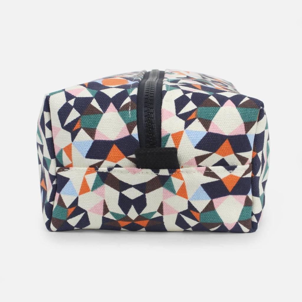 Box Zip: Kaleidoscope Women’s Fashion Box Zip: Kaleidoscope Women's Fashion