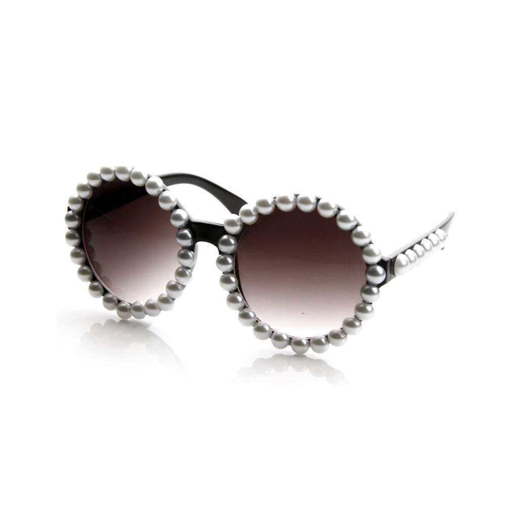 Women’s Pearl-Framed Round Sunglasses New Arrivals Women’s Fashion Women’s Pearl-Framed Round Sunglasses New Arrivals Women's Fashion